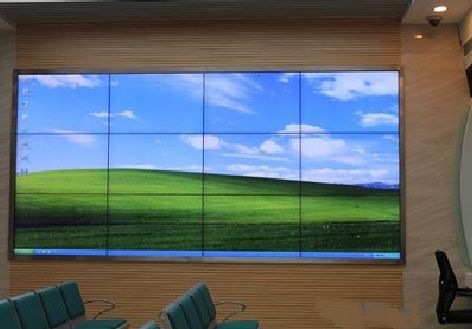 富川液晶拼接屏的另类用法。